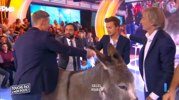 Touche pas à mon poste, le 6 octobre 2015 sur D8.