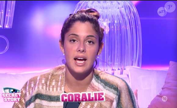 Coralie, dans la quotidienne de Secret Story 9, le vendredi 9 octobre 2015.