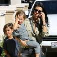 Kourtney Kardashian fait du shopping avec ses enfants Mason et Penelope à Barneys New York à Beverly Hills, le 11 octobre 2015