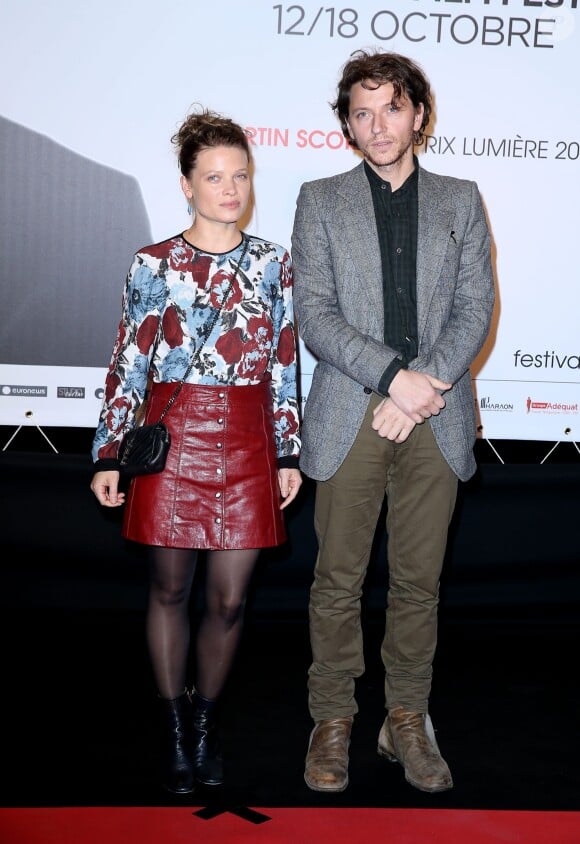 Le chanteur Raphael (Raphaël Haroche) et sa compagne Mélanie Thierry - Soirée d'ouverture de la 7e édition du Festival Lumière 2015 à la Halle Tony-Garnier à Lyon le 12 octobre 2015.