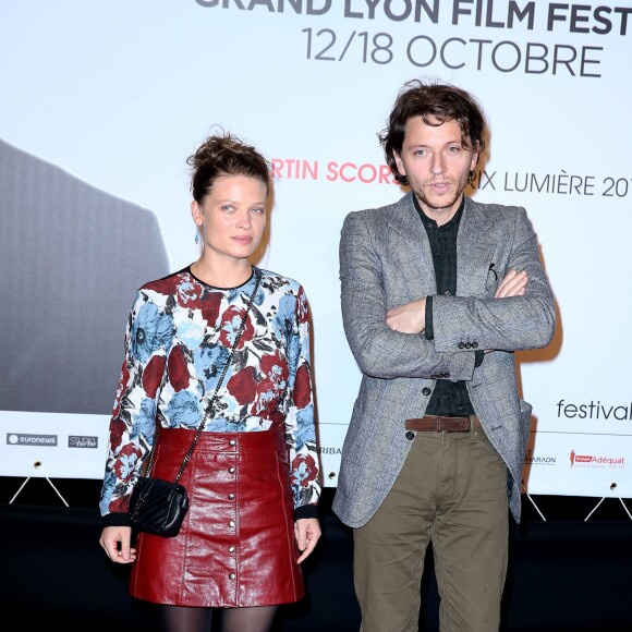 Le chanteur Raphael (Raphaël Haroche) et sa compagne Mélanie Thierry - Soirée d'ouverture de la 7e édition du Festival Lumière 2015 à la Halle Tony-Garnier à Lyon le 12 octobre 2015.