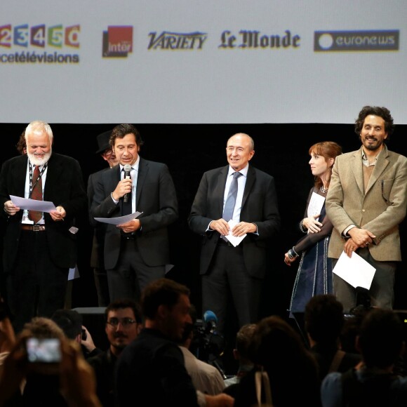 Thierry Frémaux, Laurent Gerra, Gérard Collomb, Vincent Elbaz - Soirée d'ouverture de la 7e édition du Festival Lumière 2015 à la Halle Tony-Garnier à Lyon le 12 octobre 2015.