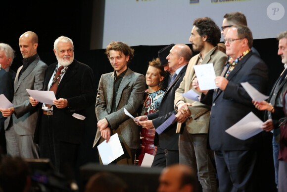 Le chanteur Raphael (Raphaël Haroche) et sa compagne Mélanie Thierry, Gérard Collomb - Soirée d'ouverture de la 7e édition du Festival Lumière 2015 à la Halle Tony-Garnier à Lyon le 12 octobre 2015.