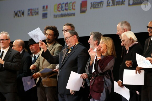 Vincent Elbaz, John Lasseter, Daniel Auteuil, Nicole Calfan, Charles Gérard - Soirée d'ouverture de la 7e édition du Festival Lumière 2015 à la Halle Tony-Garnier à Lyon le 12 octobre 2015.