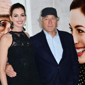 Anne Hathaway et Robert De Niro - Première du film "The Intern" à Londres le 27 septembre 2015