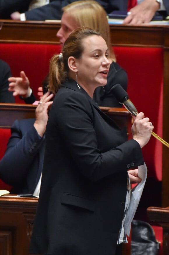 Axelle Lemaire, enceinte - Séance de questions au gouvernement à l'Assemblée Nationale à Paris., le 13 octobre 2015.