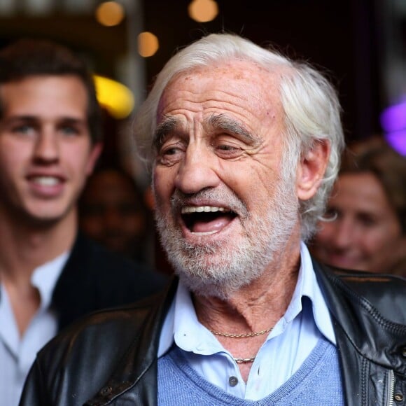 Victor Belmondo, Jean-Paul Belmondo - Présentation du documentaire Belmondo par Belmondo au cinéma Pathé Bellecour lors de la 7e édition du Festival Lumiére de Lyon le 13 octobre 2015. Le festival Lumière 2015 a programmé en avant-première le documentaire que Paul Belmondo a eu envie d'offrir à son père Jean-Paul.