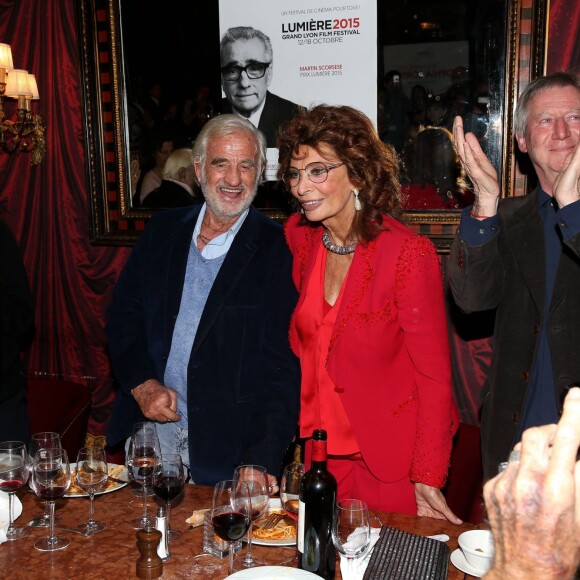 Laurent Gerra, Jean-Paul Belmondo, Sophia Loren, Régis Wargnier - Dîner en l'honneur de Sophia Loren au restaurant Le Passage lors de la 7éme édition du Festival Lumiére de Lyon le 13 Octobre 2015.
