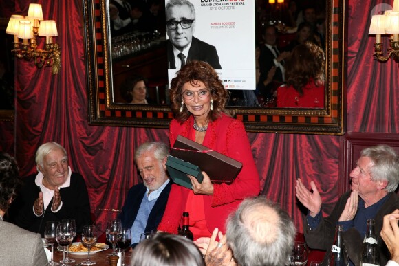 Charles Gérard, Jean-Paul Belmondo, Sophia Loren, Régis Wargnier - Dîner en l'honneur de Sophia Loren au restaurant Le Passage lors de la 7éme édition du Festival Lumiére de Lyon le 13 Octobre 2015.