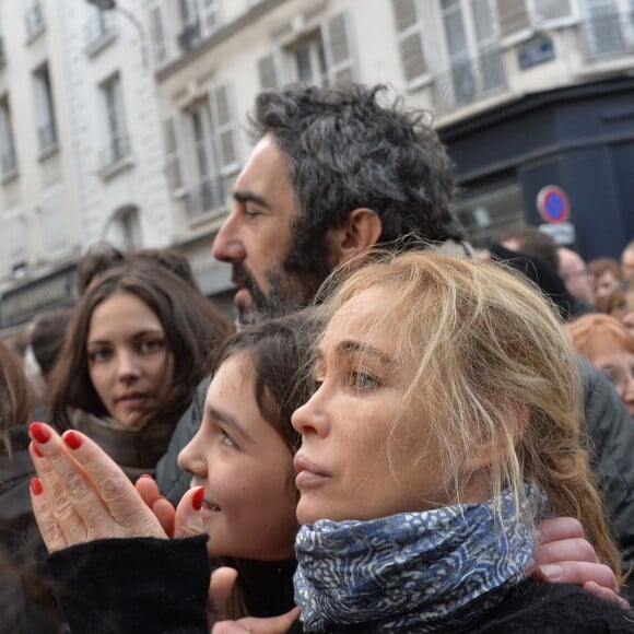 No Web No Blog - Emmanuelle Béart et son compagnon Frédéric - Marche républicaine pour Charlie Hebdo à Paris, suite aux attentats terroristes survenus à Paris les 7, 8 et 9 janvier. Paris, le 11 janvier 2015  No Web No Blog - The Republican running for Charlie Hebdo in Paris, following the terrorist attacks in Paris on 7, 8 and 9 January. Paris, on january 11th 201511/01/2015 - Paris