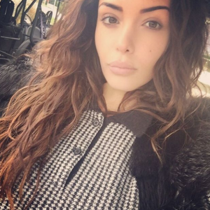 Nabilla au naturel pour un #nomakeupselfie