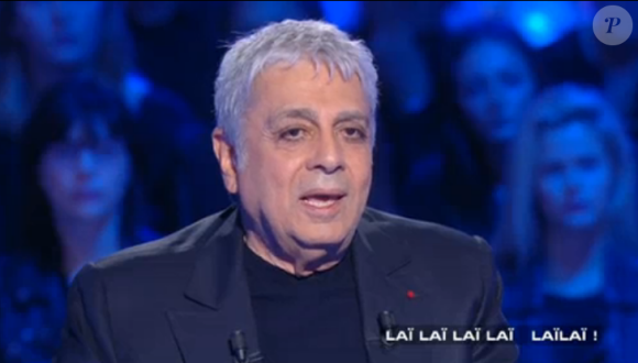 Enrico Macias, invité dans Salut les Terriens sur Canal+ le samedi 17 octobre 2015.