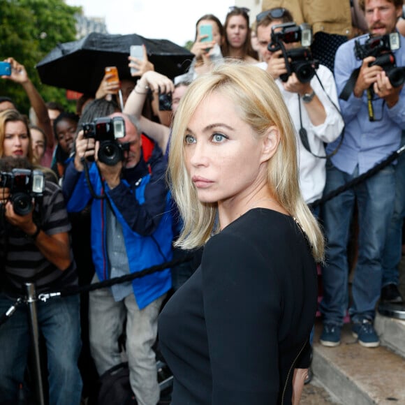 No Web No Chaines TV - Emmanuelle Béart - Arrivées au défilé de mode "Giorgio Armani Privé", collection Haute-Couture automne-hiver 2015/2016, au Théâtre National de Chaillot à Paris. Le 7 juillet 2015  Arrivals at Giorgio Armani Prive fashion show F/W Haute Couture 2015/2016 in Paris. On july 7th 201507/07/2015 - Paris