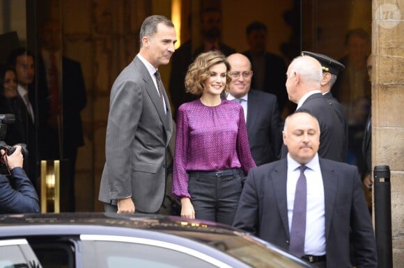 La reine Letizia et le roi Felipe VI d'Espagne visitaient le 24 octobre 2015 Colombres, élu Village modèle de la principauté des Asturies 2015.