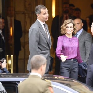 La reine Letizia et le roi Felipe VI d'Espagne visitaient le 24 octobre 2015 Colombres, élu Village modèle de la principauté des Asturies 2015.