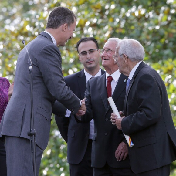 La reine Letizia et le roi Felipe VI d'Espagne visitaient le 24 octobre 2015 Colombres, élu Village modèle de la principauté des Asturies 2015.