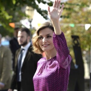 La reine Letizia et le roi Felipe VI d'Espagne visitaient le 24 octobre 2015 Colombres, élu Village modèle de la principauté des Asturies 2015.