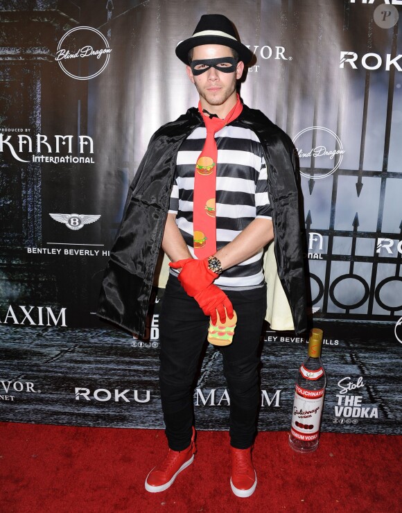 Nick Jonas à la soirée Halloween du magazine Maxim à Los Angeles le 24 octobre 2015