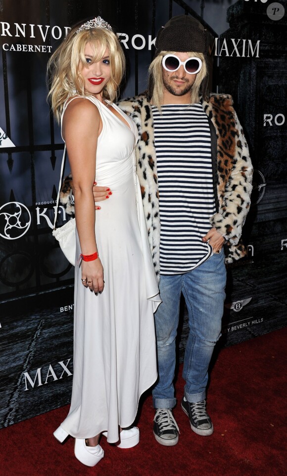 Mark Ballas et Brittany Jean Carlson à la soirée Halloween du magazine Maxim à Los Angeles le 24 octobre 2015