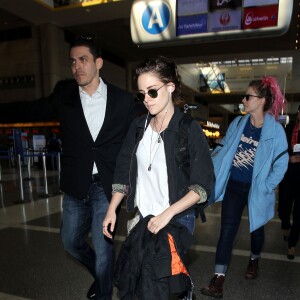 Kristen Stewart à l'aéroport LAX de Los Angeles le 24 octobre 2015.