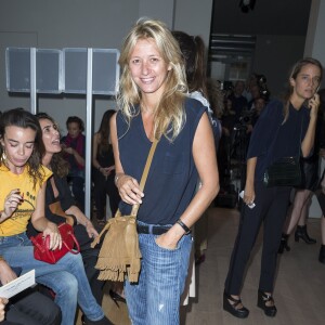 Sarah Lavoine - People au défilé de mode " Esteban Cortazar ", collection prêt-à-porter printemps-été 2015, à Paris. Le 27 septembre 2014.