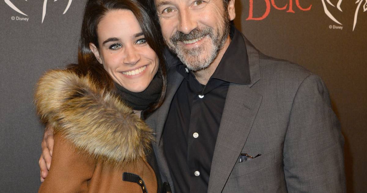 Jean Hugues Anglade Et Caroline Anglade Jean-Hugues Anglade et sa compagne Charlotte Leloup à la générale de la