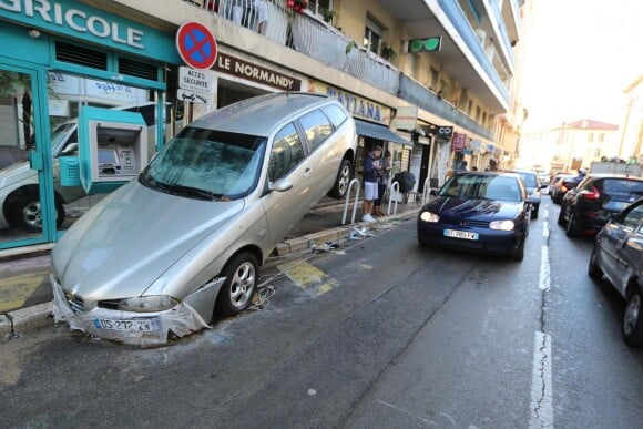 Les dégâts à Cannes (Mandelieu) suite aux terribles intempéries sur la côte d'Azur (19 morts et disparus), le 4 octobre 2015