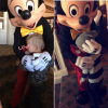 Amélie Neten et son petit Hugo à Disneyland pour Halloween 2015. Ici, rencontre avec Mickey !