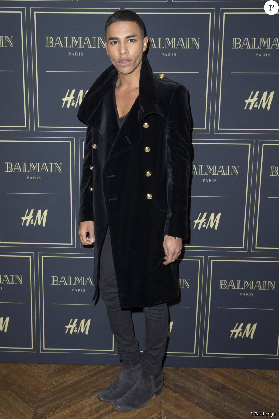 Olivier Rousteing assiste à la soirée de présentation et de lancement ...