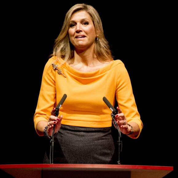 La reine Maxima des Pays-Bas, pour son premier engagement après son hospitalisation pour une néphrite, assurait l'inauguration de la 3e Conférence mondiale des foyers pour femmes à La Haye le 4 novembre 2015