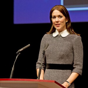 La princesse Mary de Danemark intervenait le 5 novembre 2015 lors de la 3e édition de la Conférence mondiale des foyers pour femmes, à La Haye.