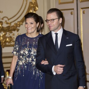 La princesse Victoria, enceinte de cinq mois, prenait part au dîner organisé par le président de Tunisie et sa femme au Grand Hôtel à Stockholm le 5 novembre 2015