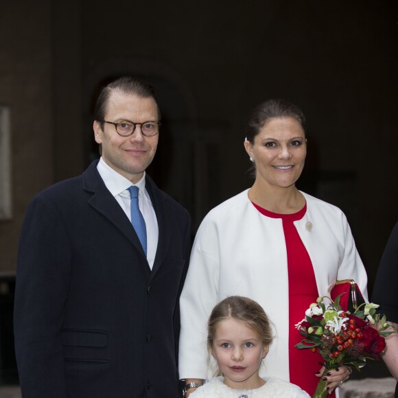 La princesse Victoria de Suède, enceinte de cinq mois, et son mari le prince Daniel prenaient part le 5 novembre 2015 au déjeuner organisé à l'Hôtel de Ville de Stockholm en l'honneur du président tunisien Béji Caïd Essebsi et sa femme Saïda.