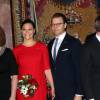La princesse Victoria de Suède, enceinte, et son mari le prince Daniel prenaient part le 5 novembre 2015 au déjeuner organisé à l'Hôtel de Ville de Stockholm en l'honneur du président tunisien Béji Caïd Essebsi et sa femme Saïda.