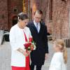 La princesse Victoria de Suède, enceinte, et son mari le prince Daniel prenaient part le 5 novembre 2015 au déjeuner organisé à l'Hôtel de Ville de Stockholm en l'honneur du président tunisien Béji Caïd Essebsi et sa femme Saïda.