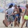 Franck Dubosc, Antoine Duléry et Fabien Onteniente (réalisateur) - Tournage du film "Camping 3" (2e jour) sur la plage centrale de Biscarosse, le 26 août 2015