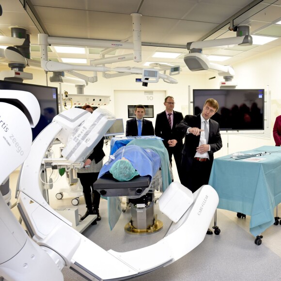La reine Maxima des Pays-Bas inaugurait le 12 novembre 2015 à Nimègue trois nouveaux blocs opératoires à la pointe de la technologie de l'hôpital universitaire Radboud.