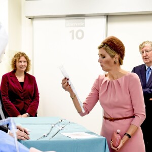 La reine Maxima des Pays-Bas inaugurait le 12 novembre 2015 à Nimègue trois nouveaux blocs opératoires à la pointe de la technologie de l'hôpital universitaire Radboud.