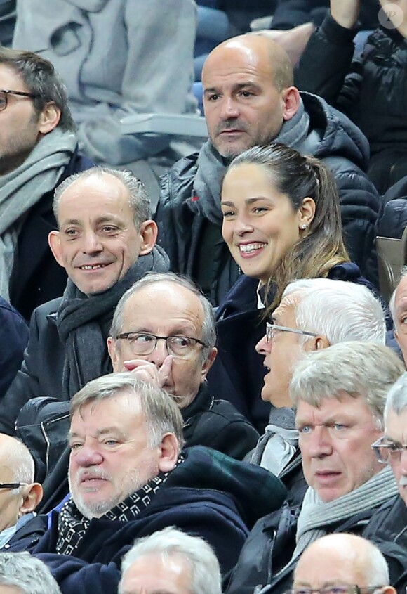 La joueuse de Tennis Ana Ivanovic (compagne de la star du foot allemand Bastian Schweinsteiger) - People assistent au match de football entre la France et l'Allemagne au Stade de France à Saint-Denis le 13 novembre 2015.