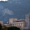 Le Prince Albert II de Monaco a tenu à s'associer au drame qui a touché la France dans la nuit de vendredi 13 novembre, la décision a été prise de resepcter la période de trois jours de deuil instaurés par la France, les drapeaux ont été mis en berne pour la même période sur les édifices officiels.