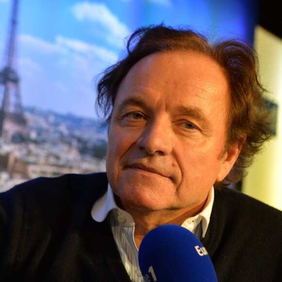 Exclusif - Journal présenté par Guillaume Durand et Isabelle Millet lors de la journée spéciale du 60ème anniversaire de la radio Europe 1 à Paris. Le 4 février 2015