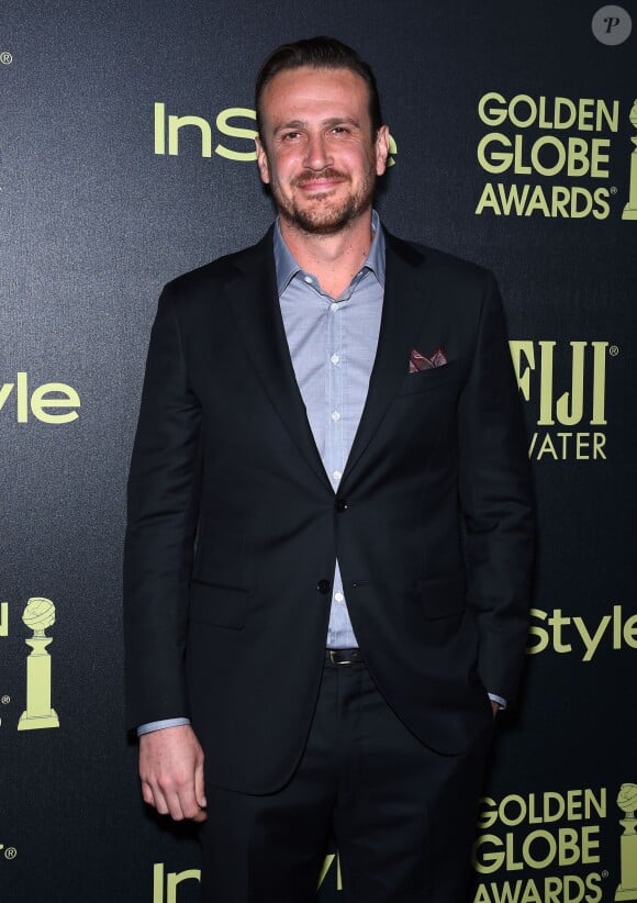 Jason Segel assiste à la soirée de coup d'envoi de la saison des Golden Globes, organisée par l'association HFPA et le magazine InStyle. Los Angeles, le 17 novembre 2015.