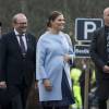La princesse Victoria de Suède, enceinte (habillée une fois encore en Seraphine), et son mari le prince Daniel étaient le 18 novembre 2015 en visite dans la province du Värmland, sur le thème notamment de la politique migratoire.