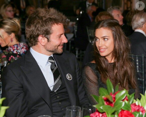 Bradley Cooper et Irina Shayk assistent à la soirée ADL Honors: François-Henri Pinault au Waldorf Astoria. New York, le 18 novembre 2015.