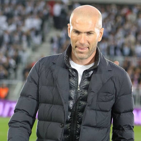 Zinedine Zidane - People au match de football Bordeaux-Montpellier dans le nouveau stade à Bordeaux. Le 23 mai 2015.