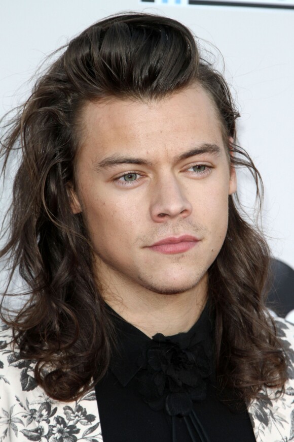 Harry Styles du groupe One Direction - La 43ème cérémonie annuelle des "American Music Awards" à Los Angeles, le 22 novembre 2015.