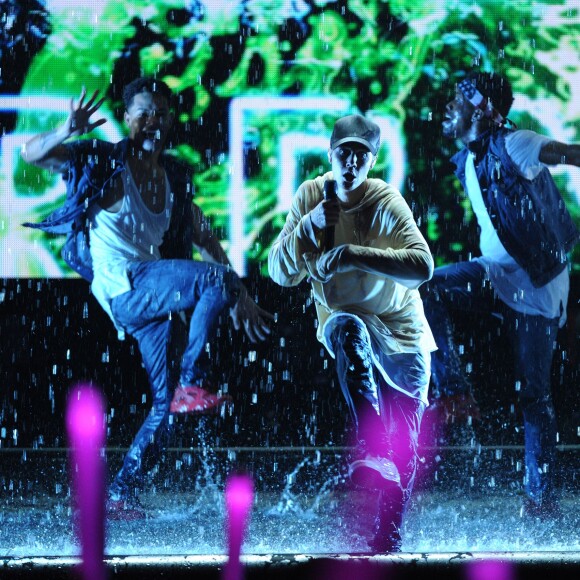 Justin Bieber - La 43ème cérémonie annuelle des "American Music Awards" à Los Angeles, le 22 novembre 2015.