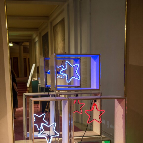 Sapin Stella McCartney - 20ème édition des sapins de noël des créateurs au théatre des Champs-Elysées à Paris le 20 novembre 2015