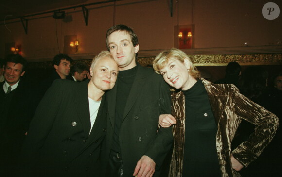Michèle Laroque, Muriel Robin et Pierre Palmade à la générale de Ils s'aiment, à Paris le 10 décembre 1996