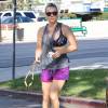 Kaley Cuoco sort de son cours de yoga à Los Angeles. Le 9 novembre 2015